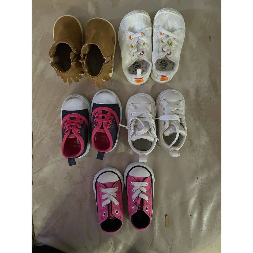 Lot of Baby shoes Sizes 4-5 with some converse  all stars